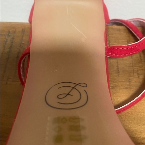 Chinese Laundry Taryn Womens Size 8 Dress Sandals Red Suede NWOT - Picture 8 of 16